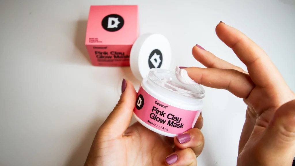 Pink Clay Glow Mask Deascal review